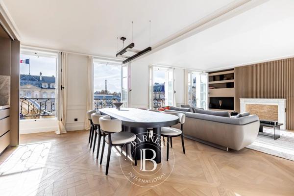 Paris 8ème, Appartement 1 Chambre -  75 m² à vendre