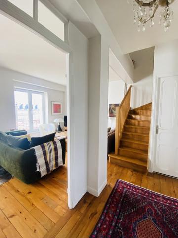 Brest Saint-Michel – Élégant duplex T7 avec vue sur la rade