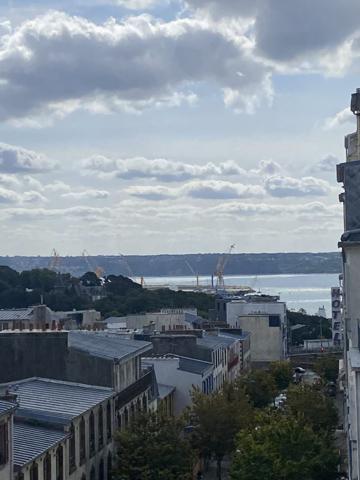 Brest Saint-Michel – Élégant duplex T7 avec vue sur la rade