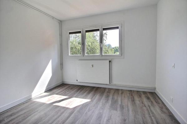 Appartement T4 de 77 m2 - 73290 La Motte Servolex