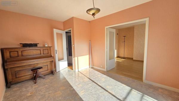 Maison à vendre à Noyal-sur-Vilaine en Ille-et-Vilaine (35530), ref : 019/5512 MCB gare centre ville