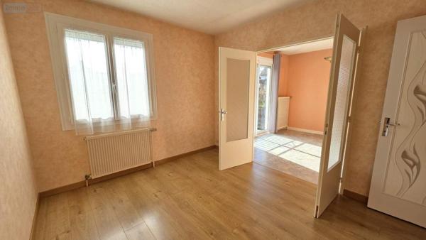 Maison à vendre à Noyal-sur-Vilaine en Ille-et-Vilaine (35530), ref : 019/5512 MCB gare centre ville