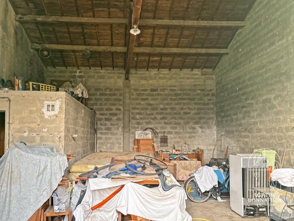 Châteaurenard (13160) Mas à restaurer sur terrain de 1500 m2