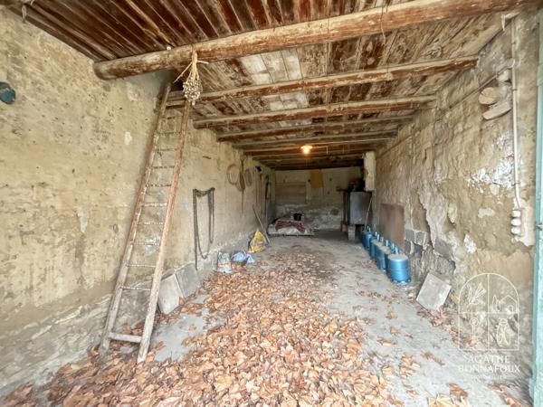 Châteaurenard (13160) Mas à restaurer sur terrain de 1500 m2