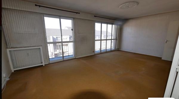 Appartement à vendre 5 Avec stationnement à rénover LIMOGES (87)