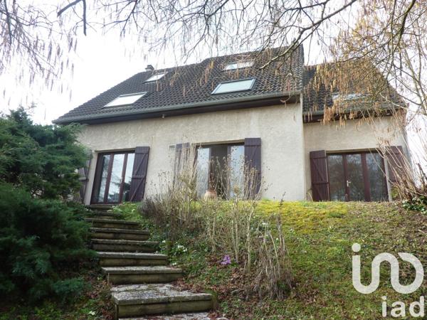 Maison 8 pièces de 212 m² à Creil (60100)