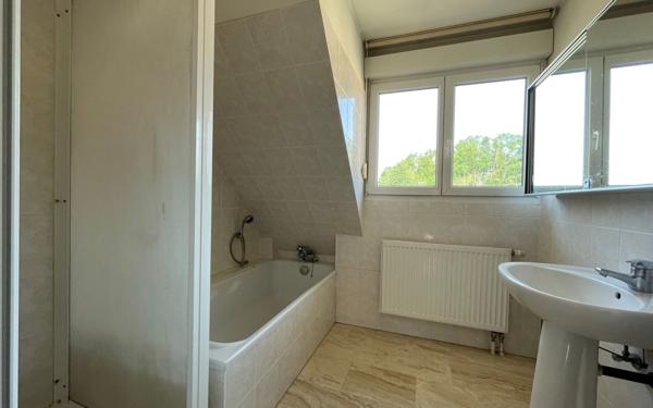 Appartement à vendre    4 pièces • 76 m2 Bischwiller