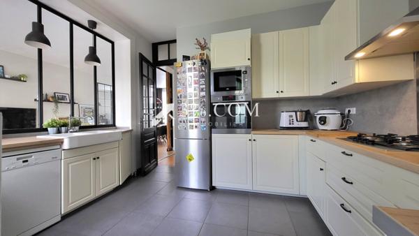 Maison 6 pièce(s) 4 chambre(s) 142.49 m²