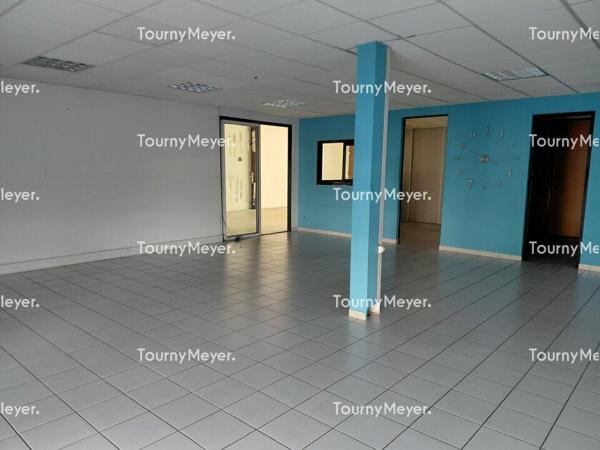 MERIGNAC- A LOUER LOCAL D'ACTIVITES DE 365 m²