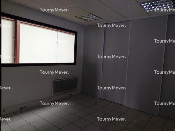 MERIGNAC- A LOUER LOCAL D'ACTIVITES DE 365 m²