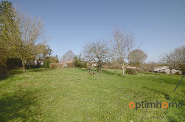 Charmante maison de village à Joussé 86350 – Prête à emménager ! 🏡✨