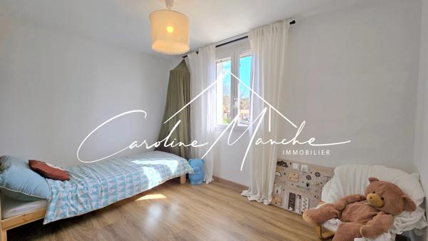 Maison mitoyenne T4/5 de 125m² - terrasse, piscine et jardin