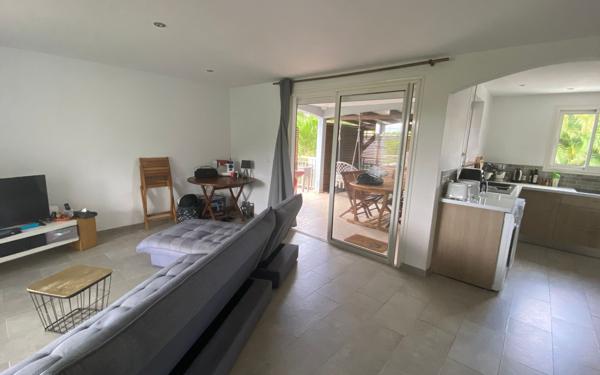 Appartement à vendre    3 pièces • 75 m2 Le Diamant