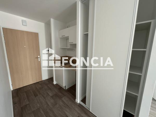 Location Studio meublé 24 m² - RESIDENCE OMEGA Le Mans 72000