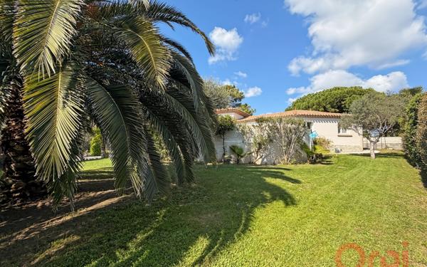 Maison à vendre    5 pièces •  Agde