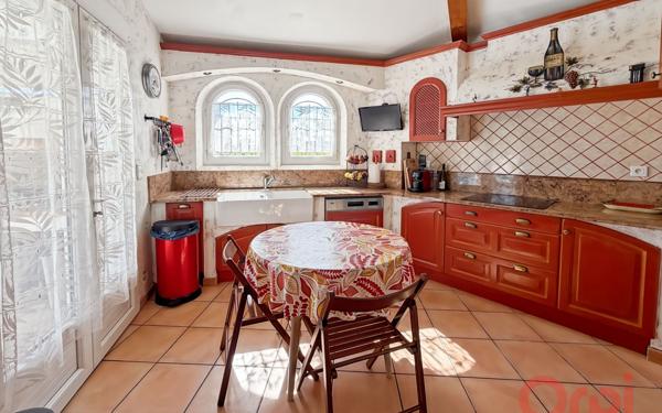 Maison à vendre    5 pièces •  Agde