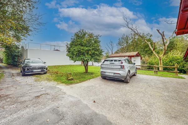 Maison 220m2 avec en 3 logements indépendants 