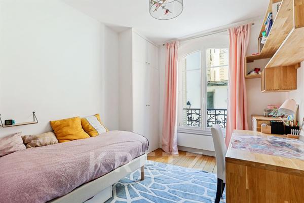 Appartement familial dans une villa privée Boulogne Nord