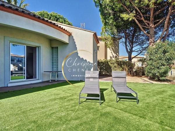 Marina 3 chambres avec appontement de 15 m pour bateau