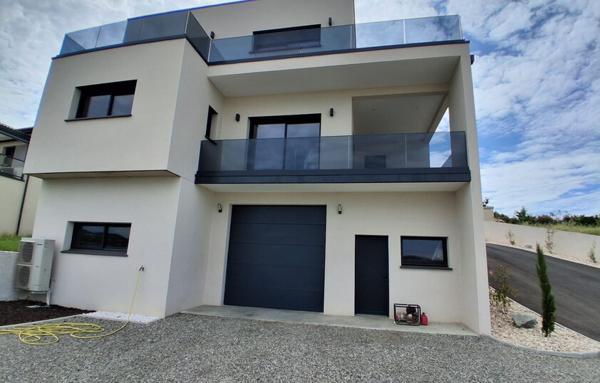 MAISON CONTEMPORAINE DE 178 M2 SUR LES HAUTEURS DE  SAINT DONAT SUR L'HERBASSE