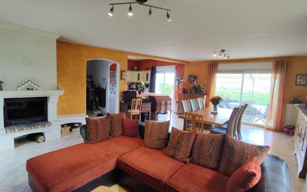 Maison à vendre    4 pièces •  Terrasson-Lavilledieu