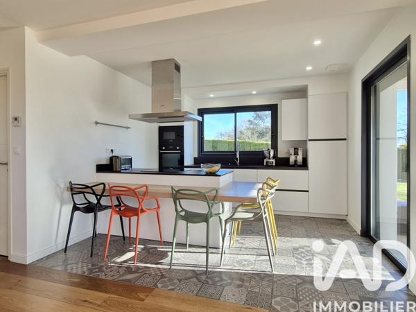 Maison à vendre 7 pièces 162 m² Sauvagnon
