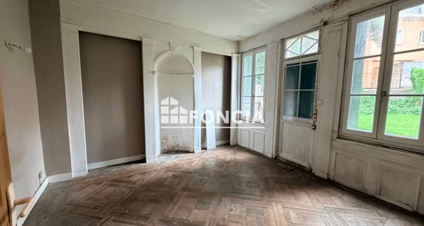 À vendre Immeuble 610.25 m² - Lisieux 14100