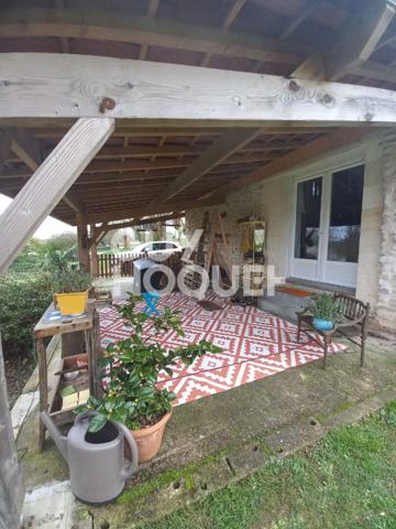 A 20 MN DE LIBOURNE PROCHE COMMERCES;