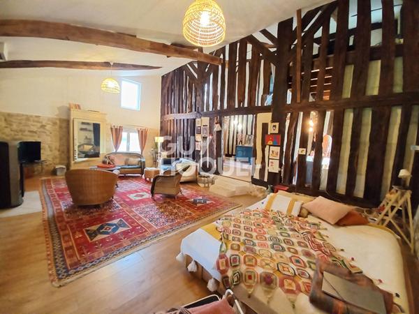 A 20 MN DE LIBOURNE PROCHE COMMERCES;