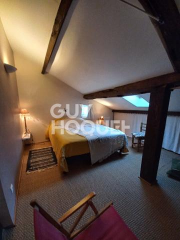 A 20 MN DE LIBOURNE PROCHE COMMERCES;