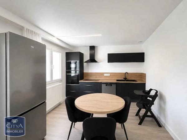 Maison à louer 4 pièces 83.4m² Firminy (42700)