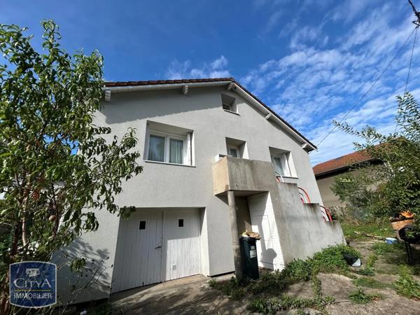 Maison à louer 4 pièces 83.4m² Firminy (42700)