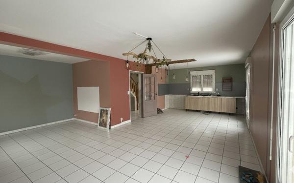 Maison à louer    5 pièces •  Saint-Léonard