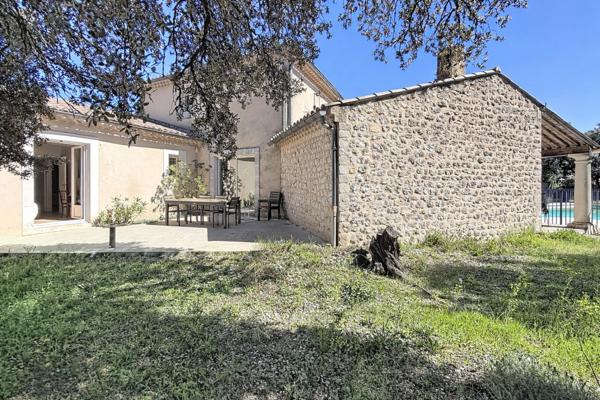 Saint-Restitut (26130) Belle villa avec piscine et studio dans environnement naturel préservé