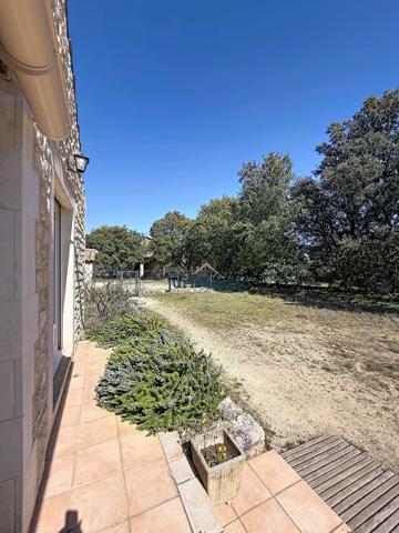 Saint-Restitut (26130) Belle villa avec piscine et studio dans environnement naturel préservé