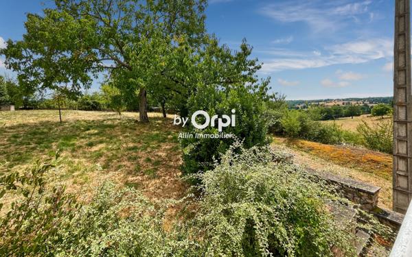 Maison à vendre    5 pièces •  Montvicq