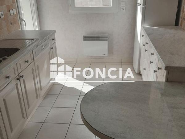 Location Appartement 4 pièces 94.9 m² - 5 ET 7 ALLEE CLEMENCEAU Lannion 22300