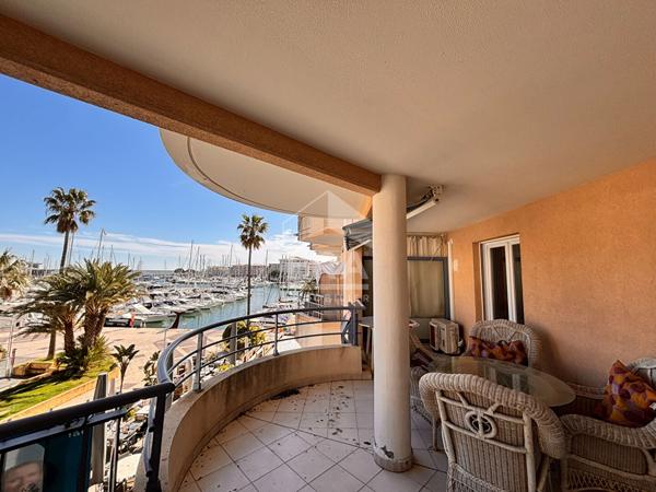 Appartement Port Frejus 4 pièce(s) 76.65 m2