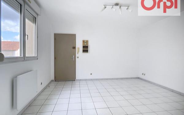 Appartement à louer    2 pièces • 23,21 m2 Choisy-le-Roi