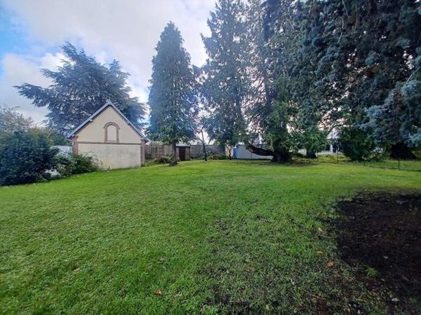 PROPRIETE - MAISON DE MAITRE L'AIGLE 12 pièce(s) 285 m2 avec piscine couverte