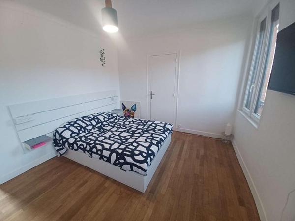 PROPRIETE - MAISON DE MAITRE L'AIGLE 12 pièce(s) 285 m2 avec piscine couverte