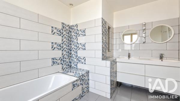 Maison à vendre 5 pièces 138,96 m² Châtel-Guyon