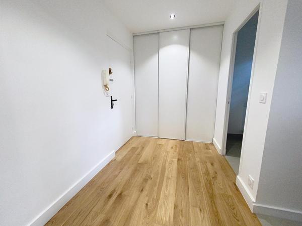 Beau 2 pièces ou Grand studio de 35 m2 refait à neuf - proche RER B, Résidence calme et arborée.