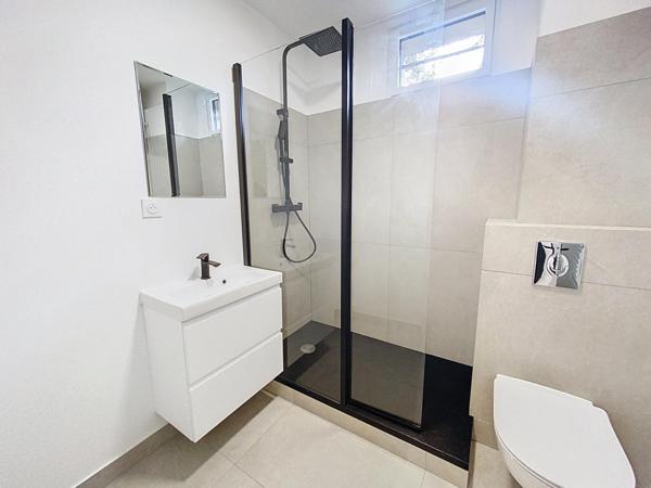 Beau 2 pièces ou Grand studio de 35 m2 refait à neuf - proche RER B, Résidence calme et arborée.