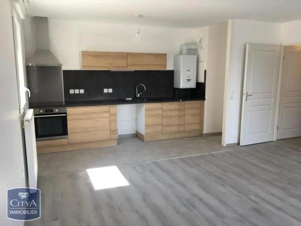Appartement à louer 2 pièces 57.04m² Tinqueux (51430)