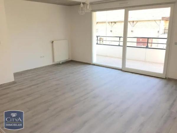 Appartement à louer 2 pièces 57.04m² Tinqueux (51430)