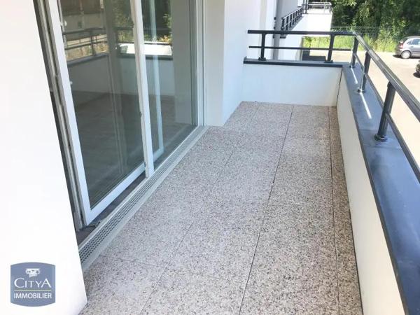 Appartement à louer 2 pièces 57.04m² Tinqueux (51430)