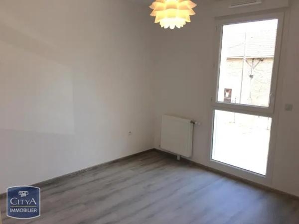 Appartement à louer 2 pièces 57.04m² Tinqueux (51430)