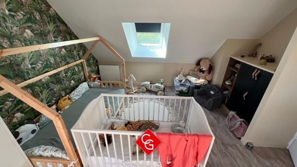 Maison contemporaine double garage-atelier-pièce de loisir- en exclusivité SOUS-COMPROMIS