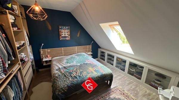 Maison contemporaine double garage-atelier-pièce de loisir- en exclusivité SOUS-COMPROMIS